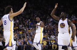 开云体育入口-NBA赛事精华综述，惊心动魄神级对决