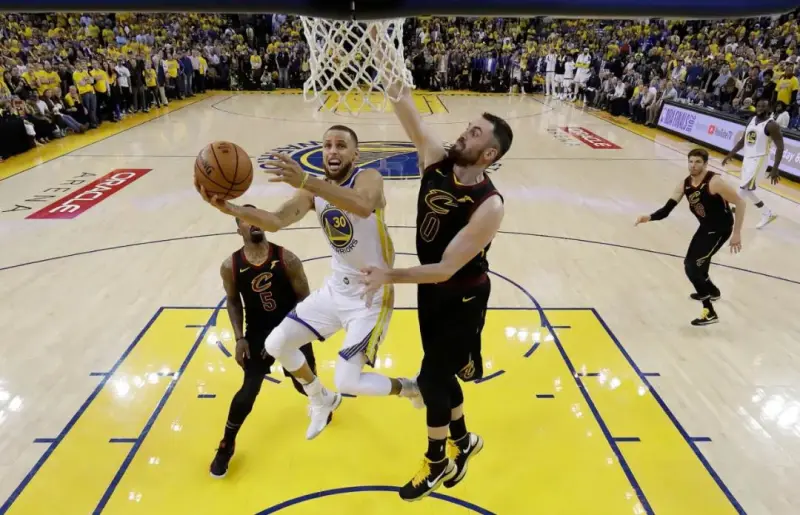 NBA赛事精华综述，惊心动魄神级对决