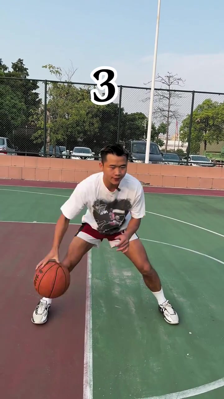 竞技体操选手兼职篮球训练,技能进步明显的简单介绍 竞技体操选手兼职篮球训练,技能进步明显的简单介绍