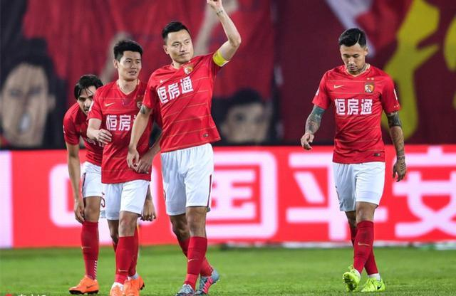 恒大客场大胜重庆,继续保持领先优势 恒大客场大胜重庆,继续保持领先优势