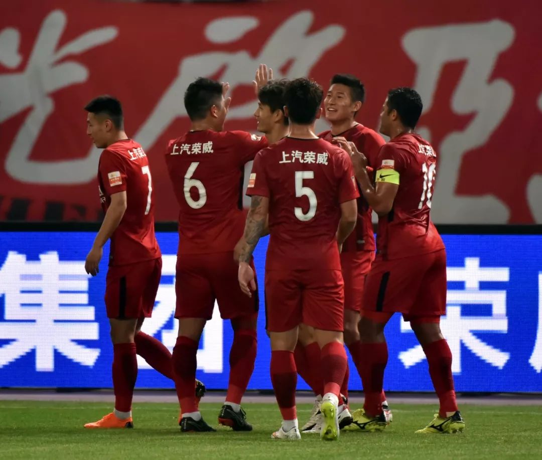 关于上海上港客场一球小胜重庆斯威,保持不败记录的信息 关于上海上港客场一球小胜重庆斯威,保持不败记录的信息